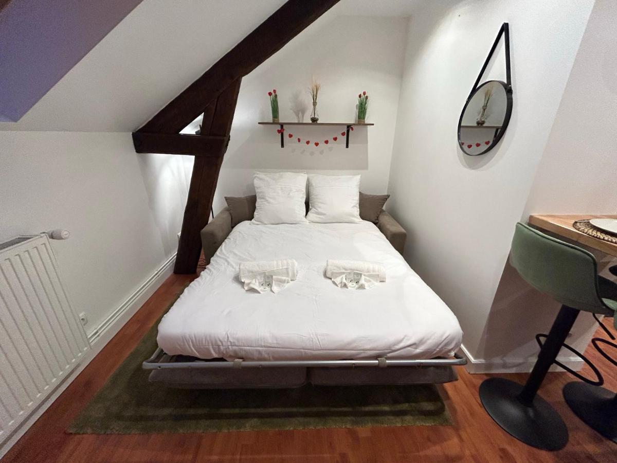 Rooftop - Cosy Flat Centre Senlis Senlis  Buitenkant foto