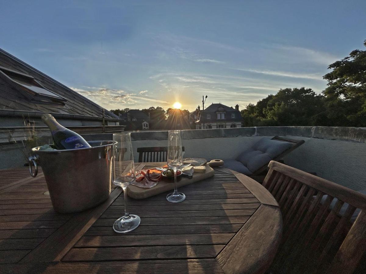 Rooftop - Cosy Flat Centre Senlis Senlis  Buitenkant foto
